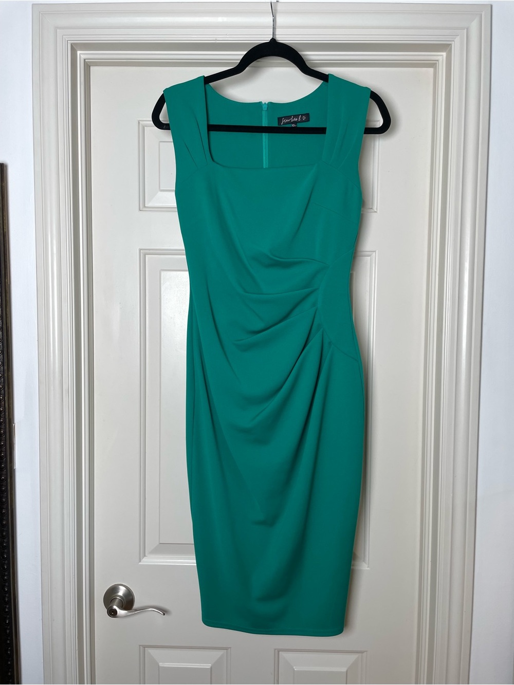 Scarlet B. Green Sleeveless Ruched Sheath Dress